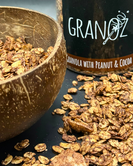 Granola with Peanut and Cacao